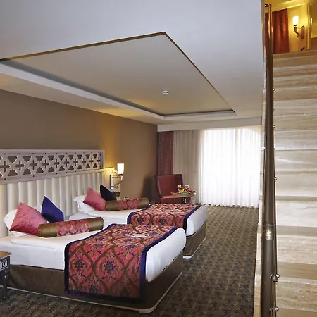 Resort Royal Alhambra Palace Side