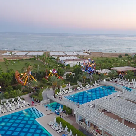 Royal Alhambra Palace Resort Side