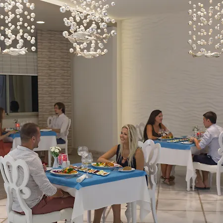 Royal Alhambra Palace Resort 5*