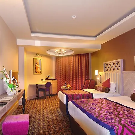 Royal Alhambra Palace Resort